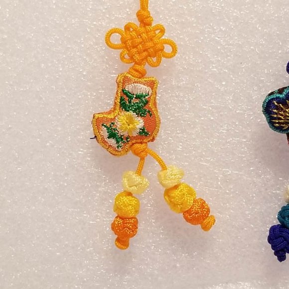 Lot of 6 Chinese knot cell charms NEW - Picture 3 of 8